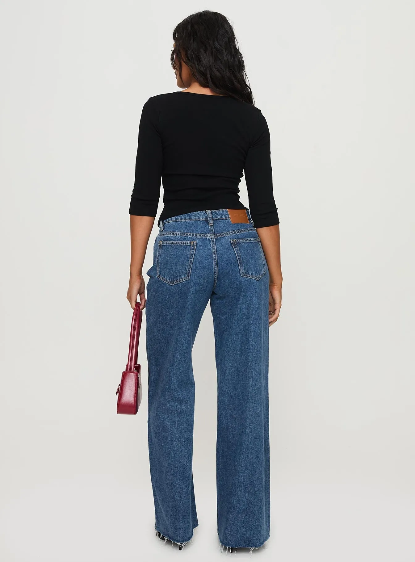 Darla Low Rise Straight Jean Mid Wash
