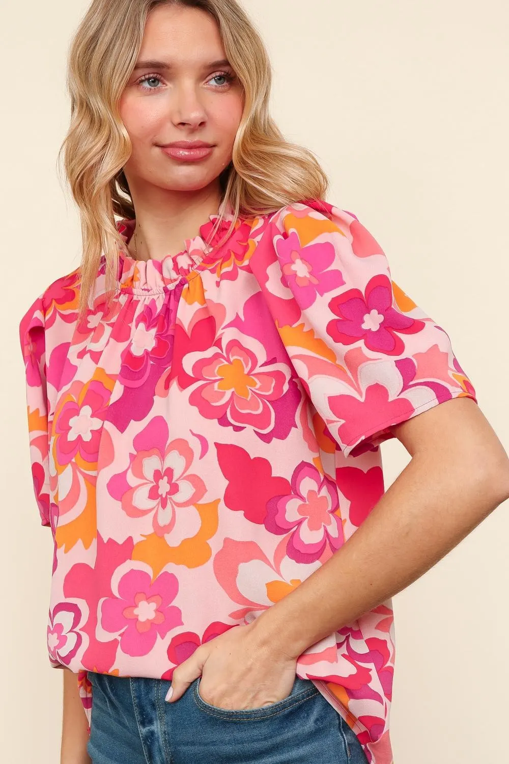 FLORAL PRINT WOVEN BLOUSE W/ BACK BUTTON DETAIL