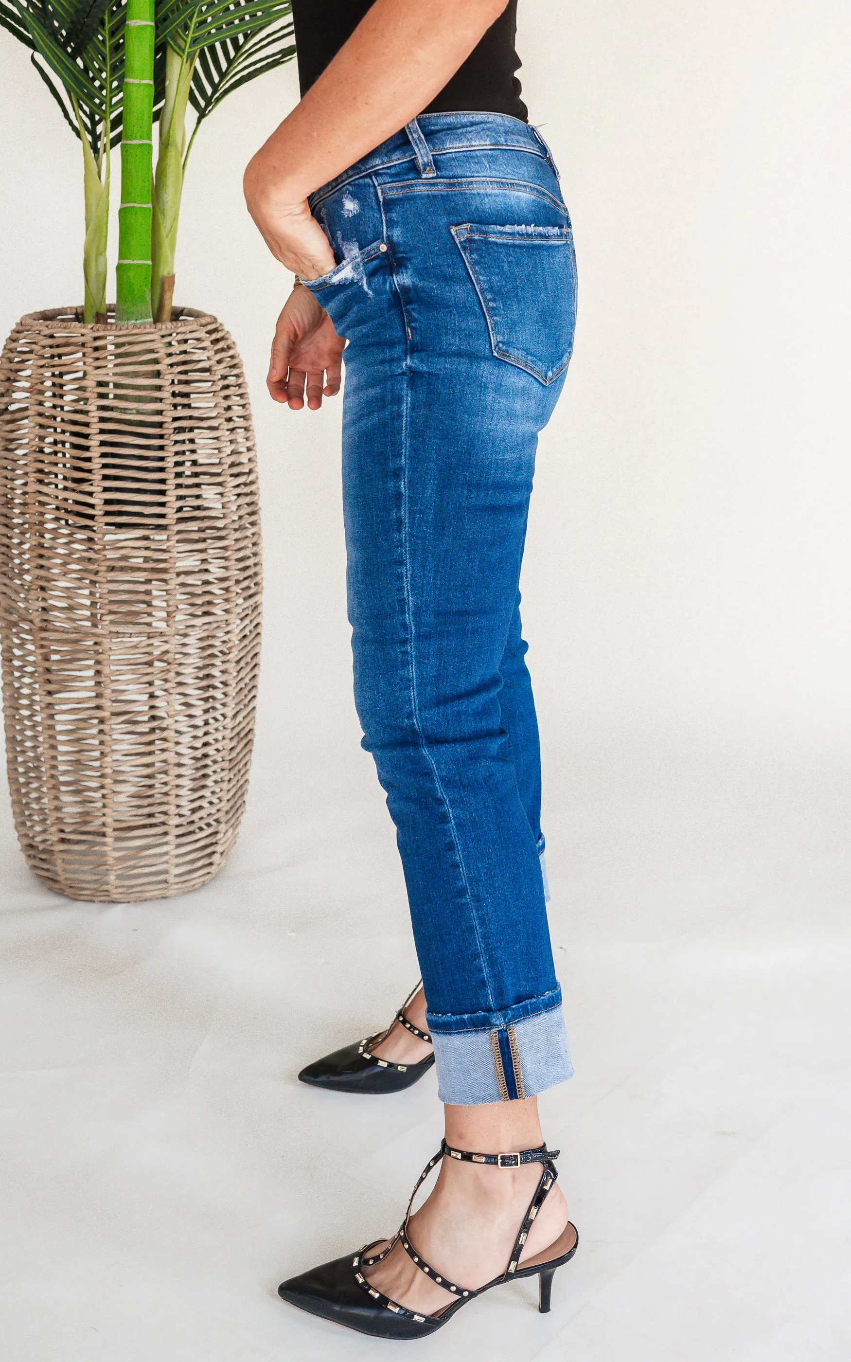 Mica | The Sunday Mid Rise Cuff Denim Jean*