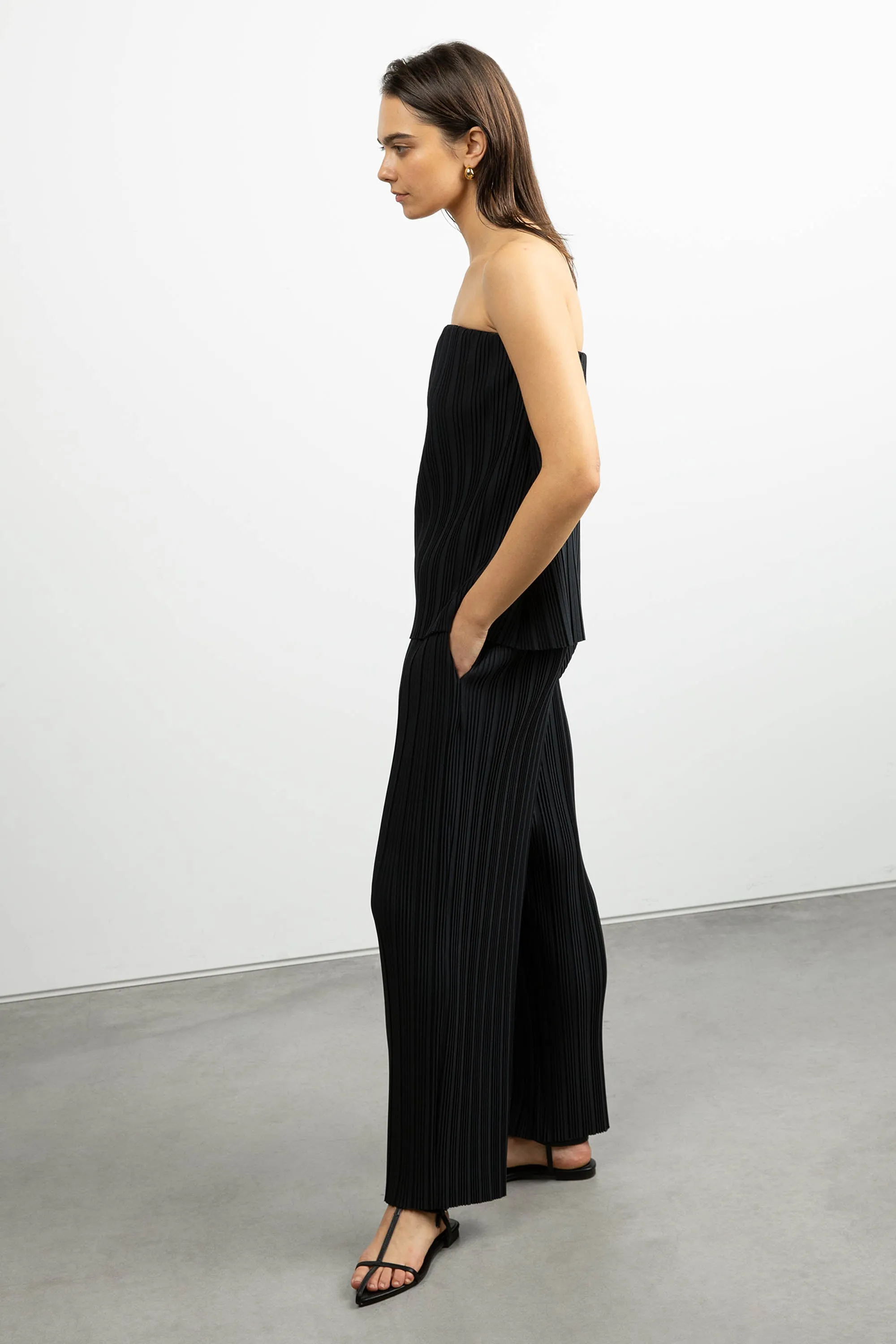 PLEATED ELASTIC WAIST PANT