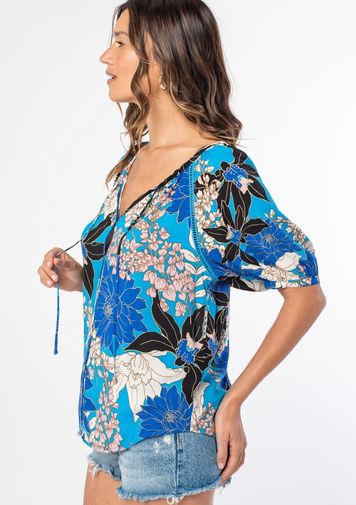 Sela Floral Puff Sleeve Top