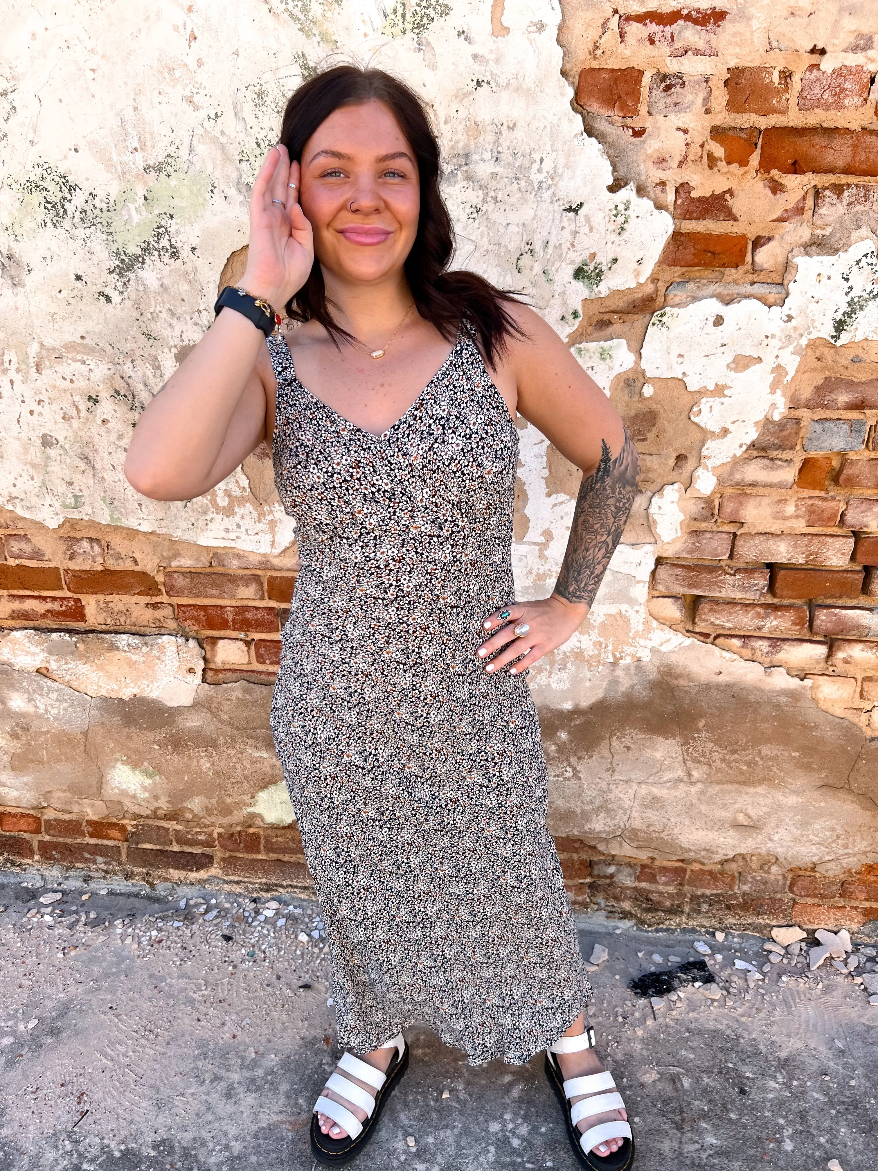 Zuri Floral Print V Neck A Line Sleeveless Midi Dress